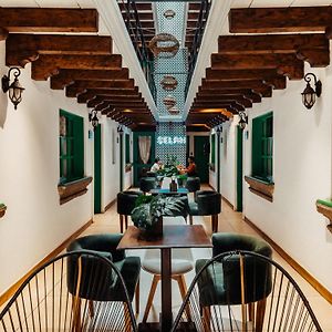 Selah Hotel & Coffee